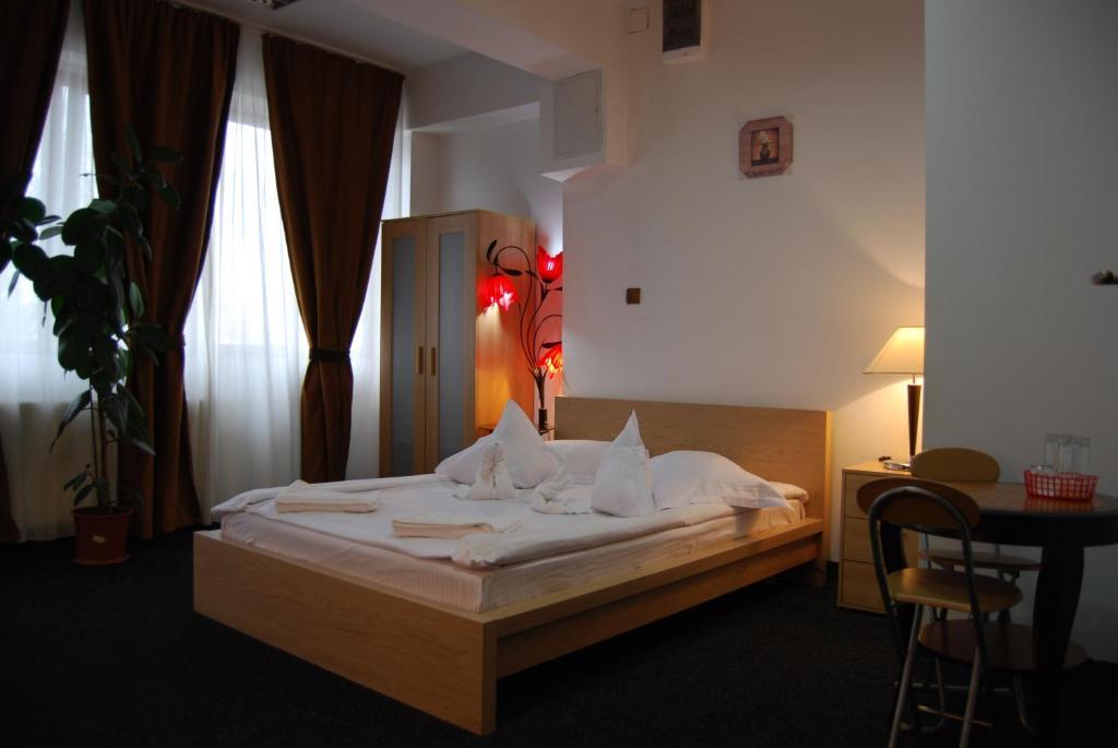 Hostel Litovoi Bucureşti Ngoại thất bức ảnh